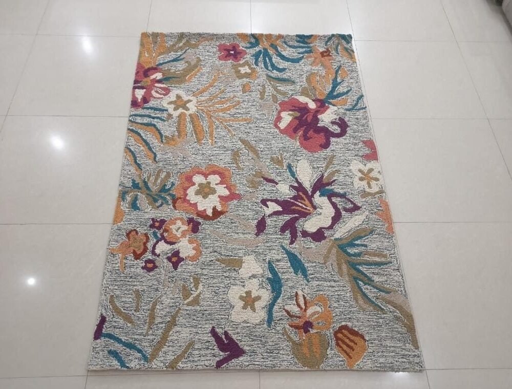 1111.jpg Hand Tufted Rugs (Blended Wool) 4*6 in Size