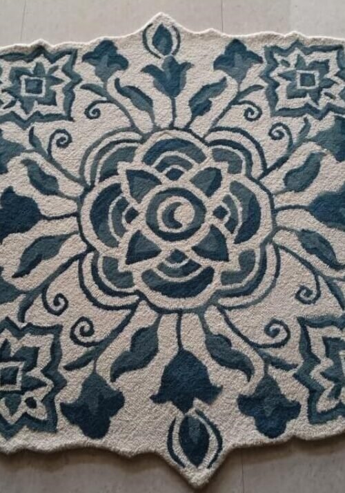 Hand Tufted Rugs (Blended Wool) 4*4 in Size