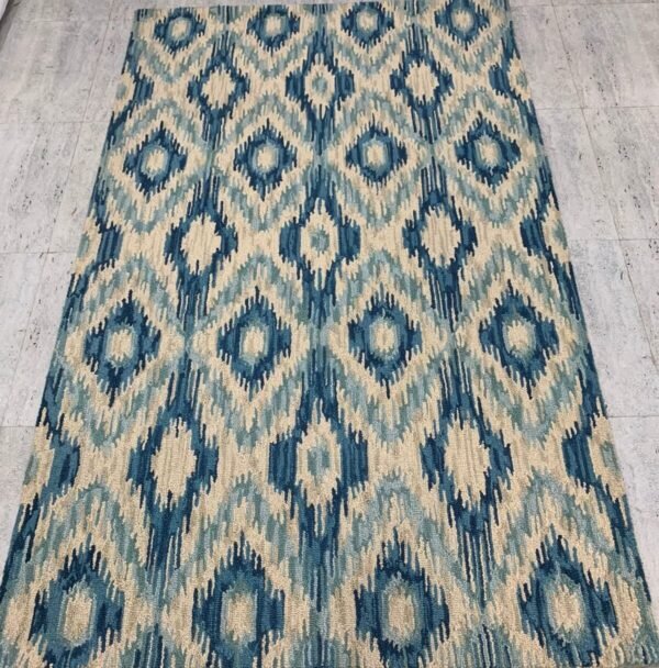 Hand Tufted Rugs (Blended Wool)