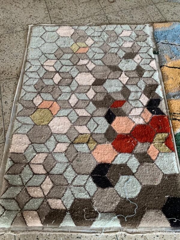 IMG-20231002-WA0008.jpg HAND TUFTED