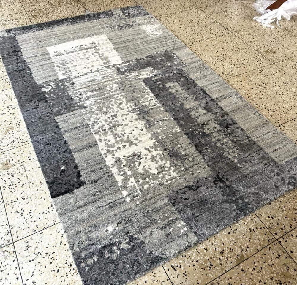 Hand Knotted Carpet
