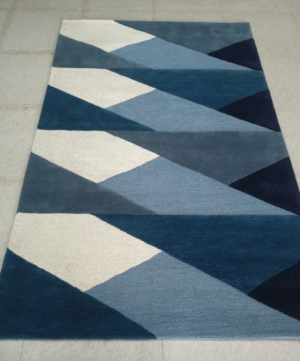 Hand Tufted Rugs (New Zealand Wool)  5*8 in Size