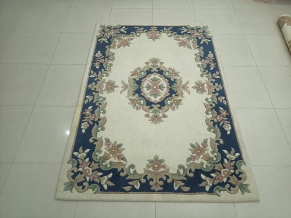 Hand Tufted Rugs (New Zealand Wool)  5*8 in Size