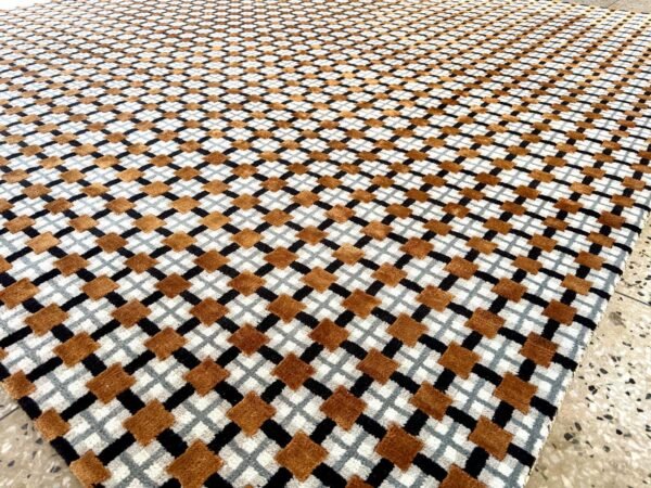 WhatsApp-Image-2025-02-14-at-18.47.38_f257485c.jpg Hand Knotted Carpet