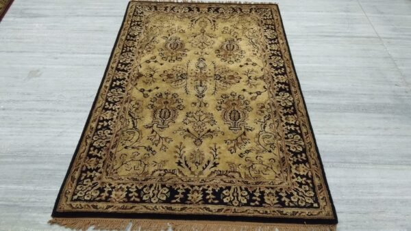 WhatsApp-Image-2025-03-04-at-18.49.36-1.jpeg Raaga Zari-Gold Borderwork Rug