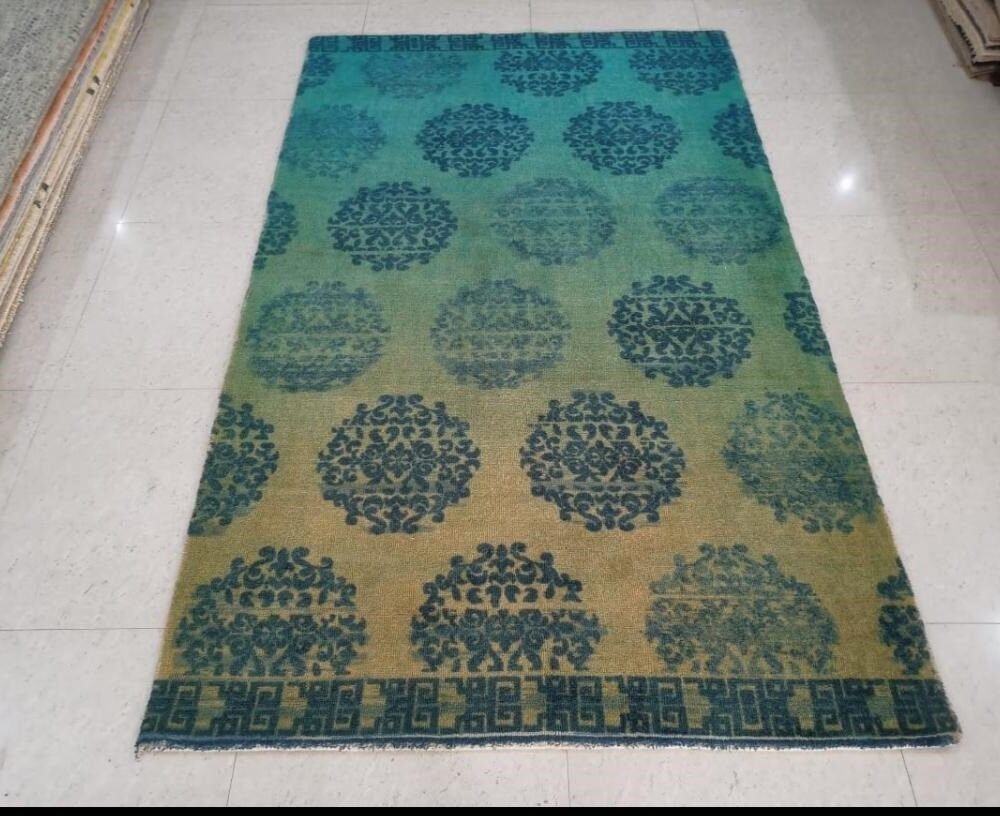 RVC-120.jpg Neelprakash Medallion Ombre Rug