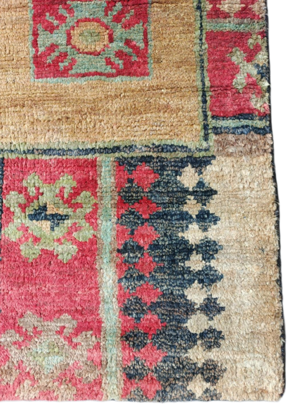 RVC-154_ (3) Rangchakri Patch Hand Knotted Jute Rug