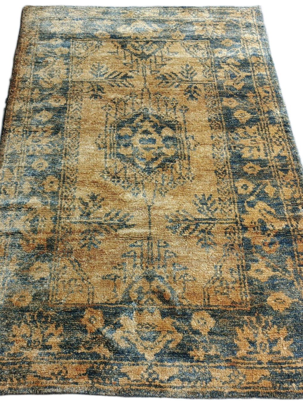 Neel-Kaashi Heritage Hand Knotted Jute Rug