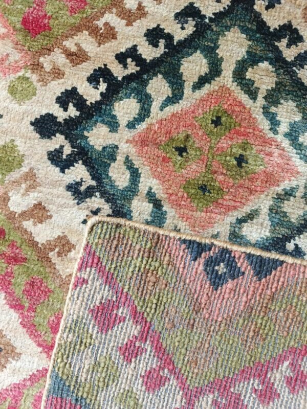 RVC-170_ (3) Sarika Rangwali Hand-Knotted Jute Rug