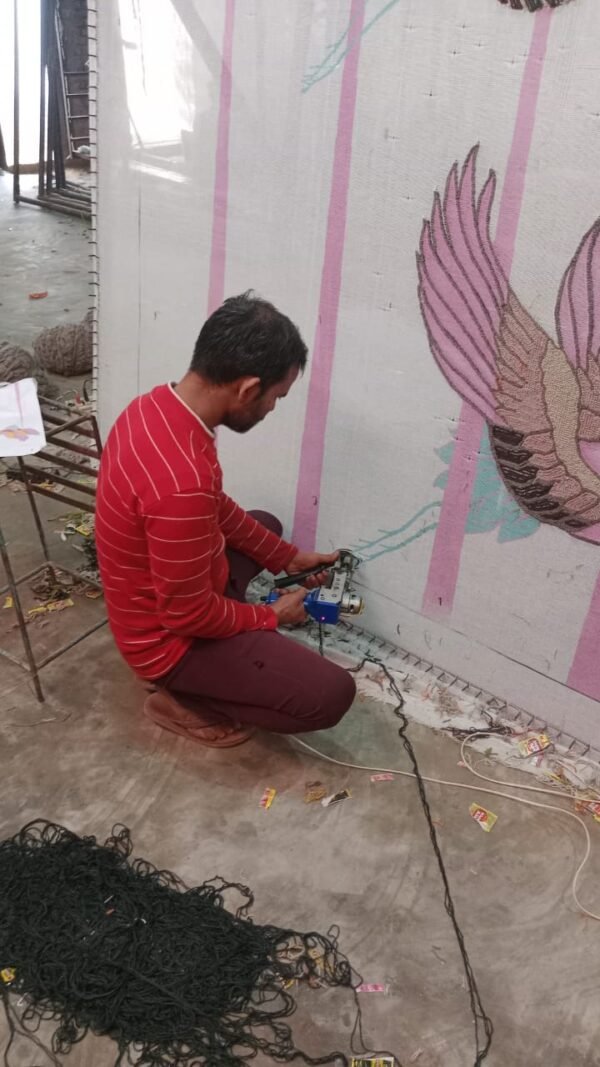 WhatsApp Image 2025-01-23 at 17.37.52_b20973e2 HAND TUFTED