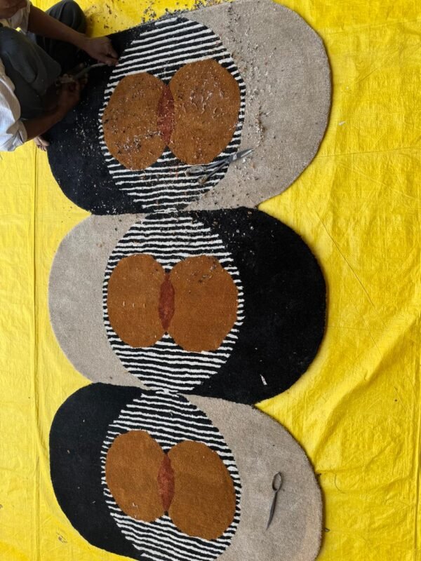 WhatsApp Image 2025-02-10 at 10.29.43_1ef959c5 HAND TUFTED