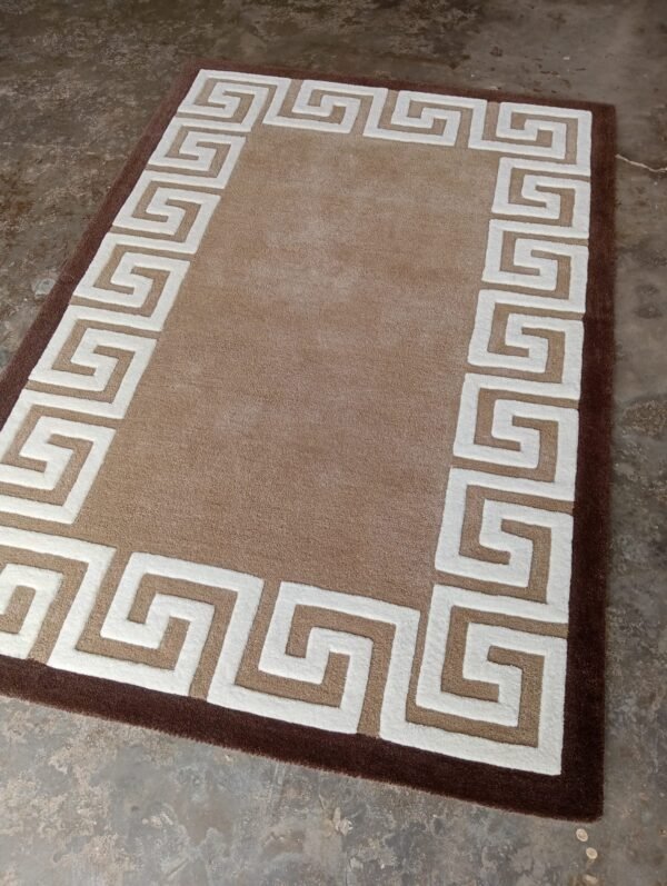 1 Meander Frame Hand-Tufted Rugs