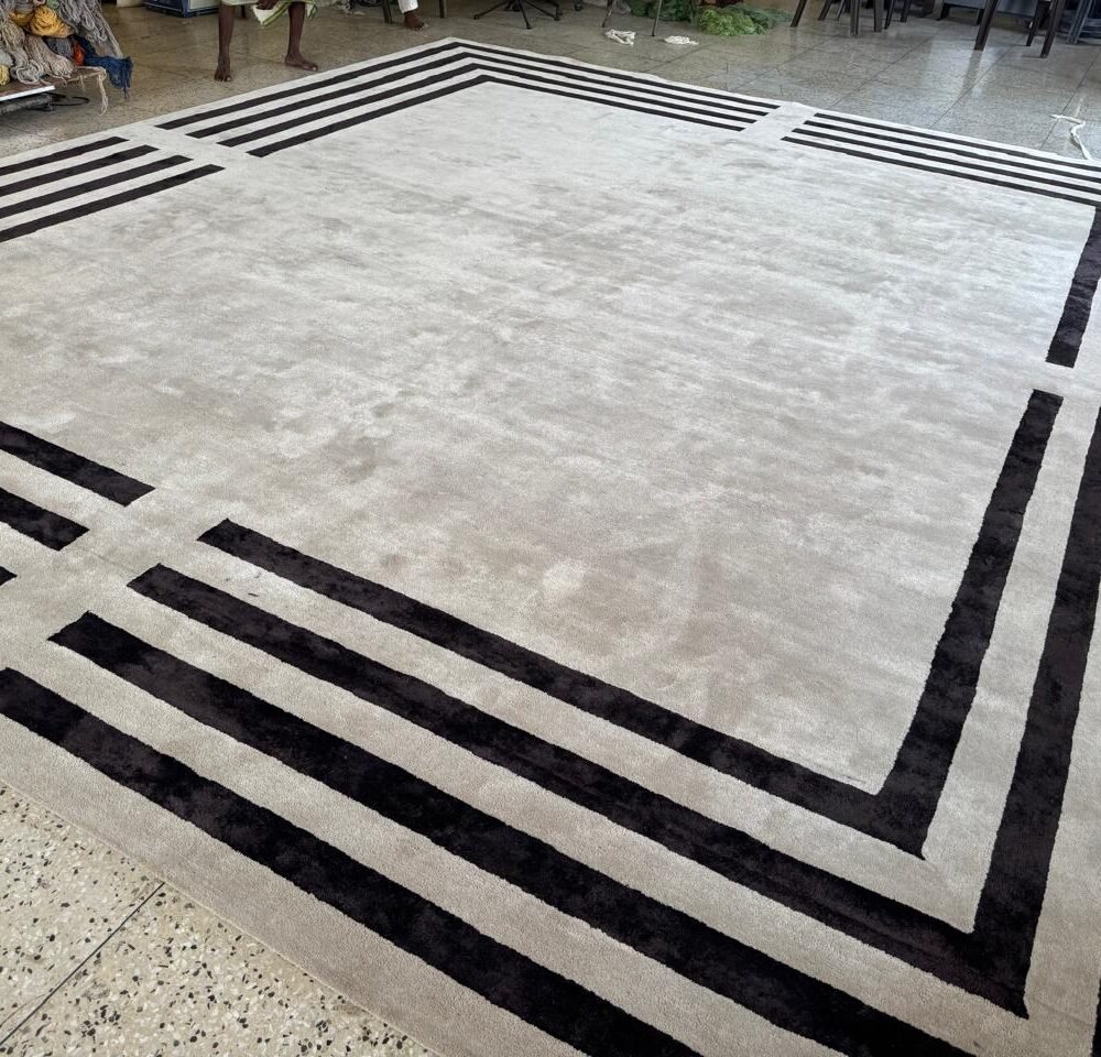 Frame Line Hand-Tufted Rug