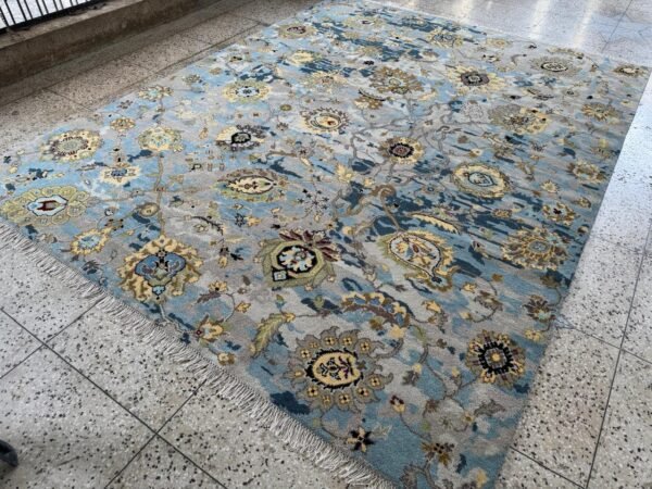 1 Neelara Bloom Hand-Knotted Rug