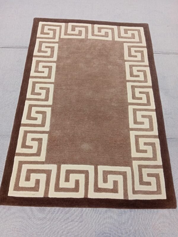 12 (1) Meander Frame Hand-Tufted Rugs