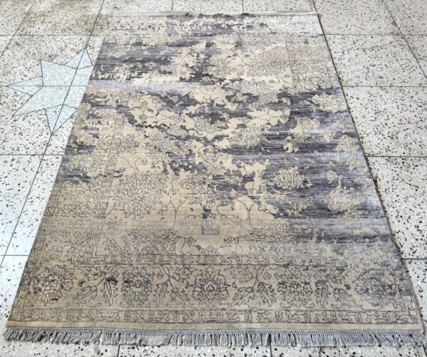 Ashara Heritage Hand-Knotted Rug