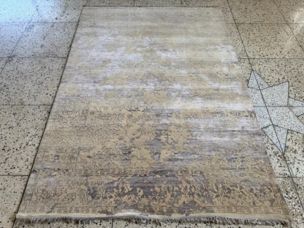 Ashara Heritage Hand-Knotted Rug