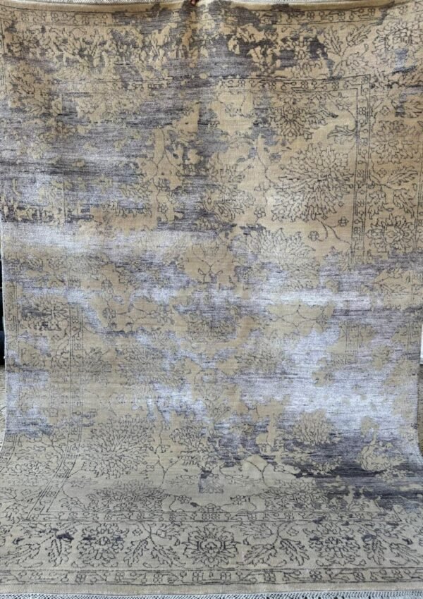 Ashara Heritage Hand-Knotted Rug