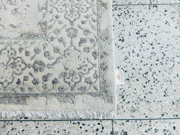 IvoryKashi Heritage Hand-Knotted Rug