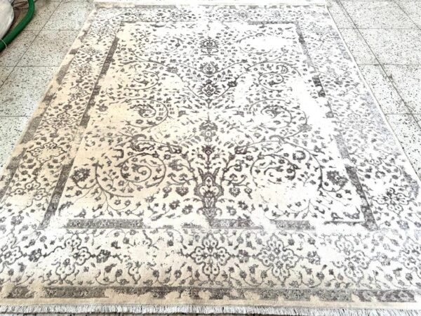 IvoryKashi Heritage Hand-Knotted Rug