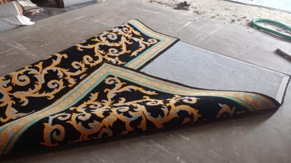 Ornate Crest Panel Hand-Tufted Rugs