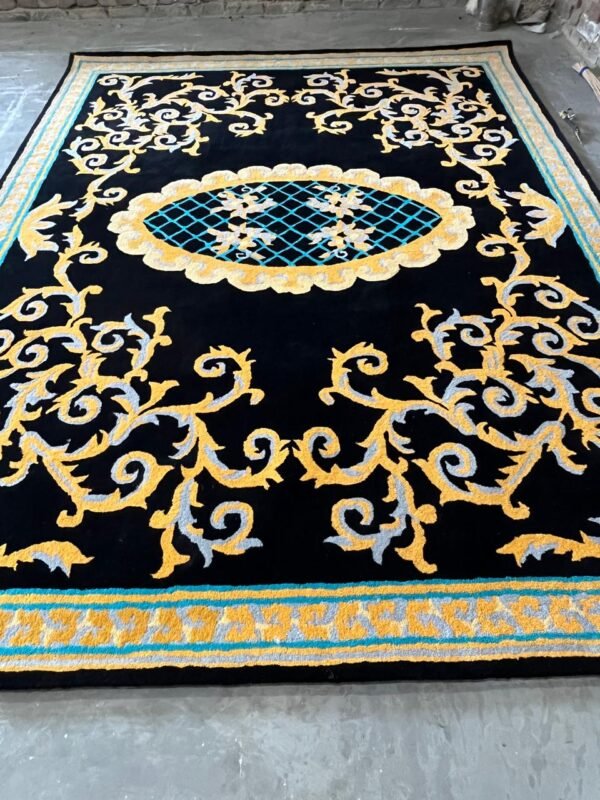 Ornate Crest Panel Hand-Tufted Rugs