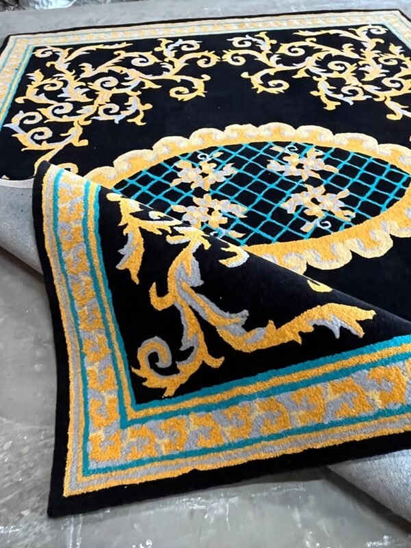 Ornate Crest Panel Hand-Tufted Rugs