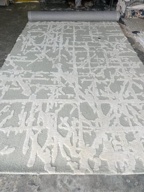 Ivory Trace Hand-Tufted Rug