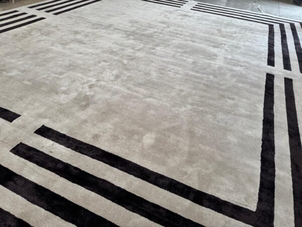 60 (4) Frame Line Hand-Tufted Rug