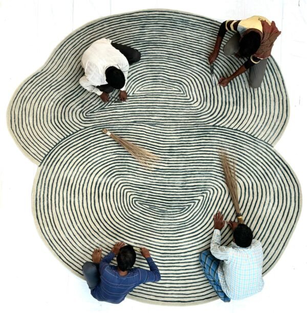 Ripple Form Hand-Tufted Rug