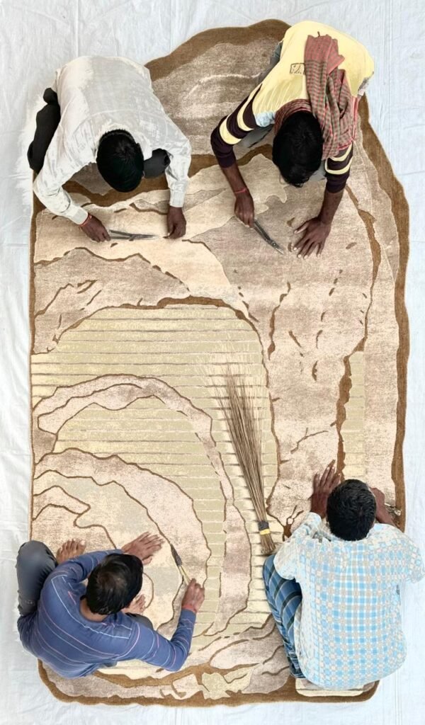 Strata Contour Hand-Tufted Rug