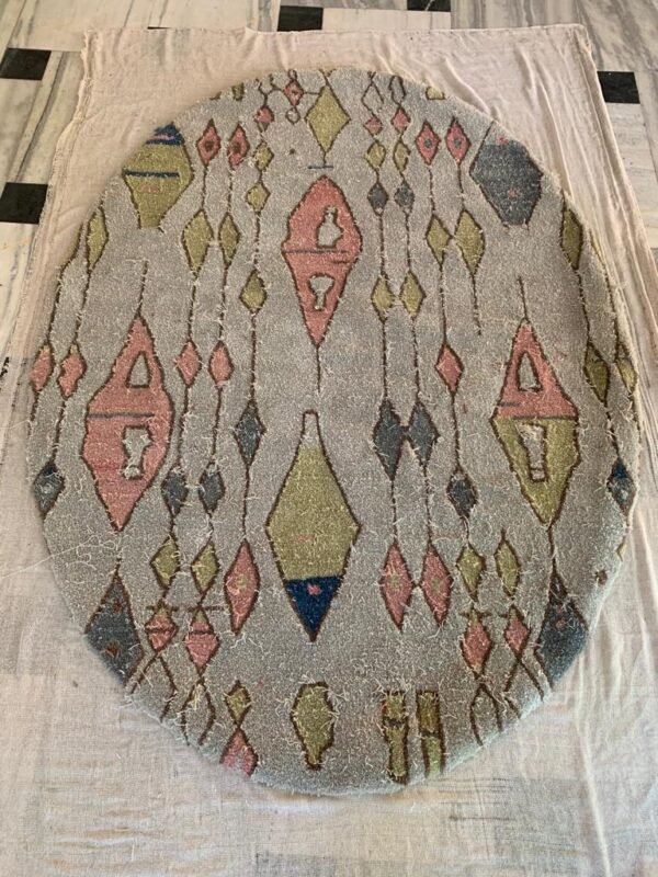 IMG-20231211-WA0011 HAND TUFTED