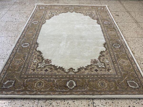 IMG-20240301-WA0010 HAND TUFTED