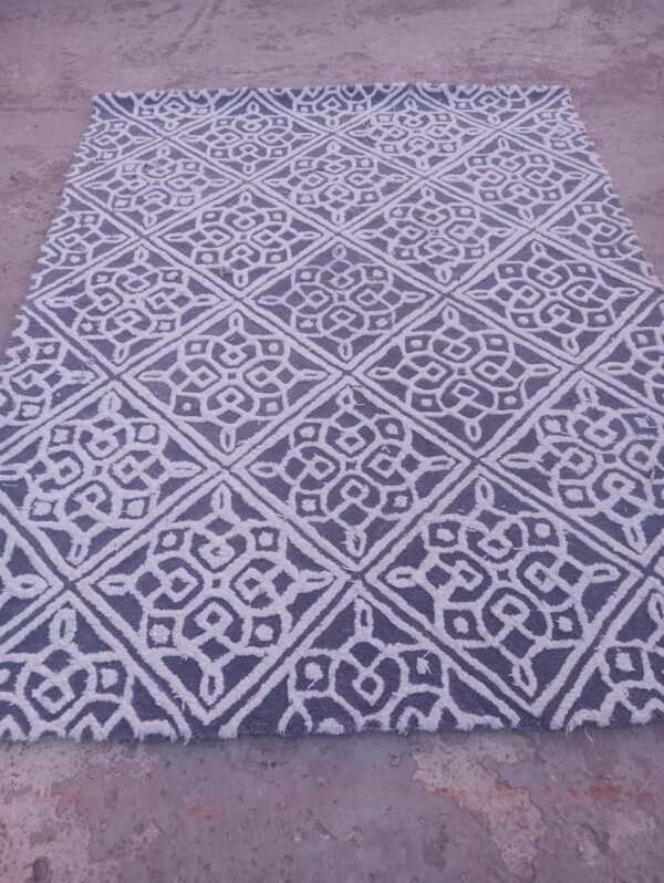 IMG-20240708-WA0029 HAND TUFTED