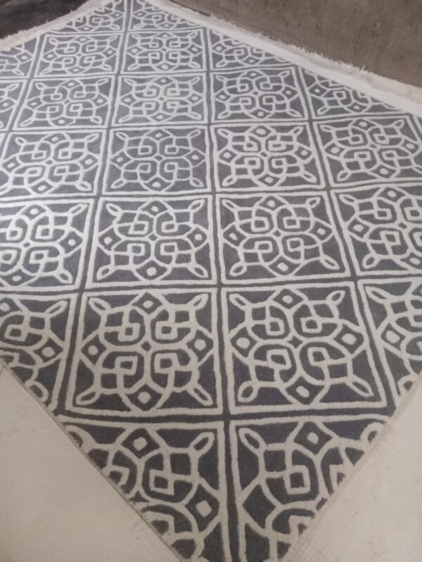 IMG-20240710-WA0018 HAND TUFTED