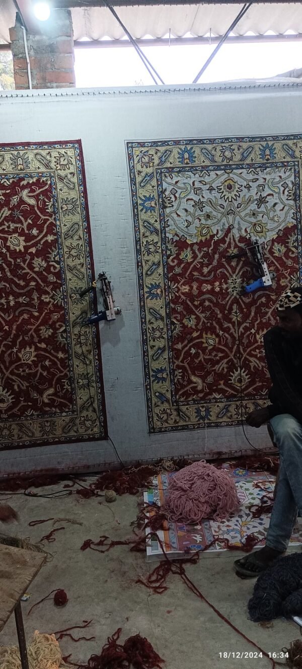 WhatsApp Image 2025-03-09 at 22.07.47_96d22987 HAND TUFTED