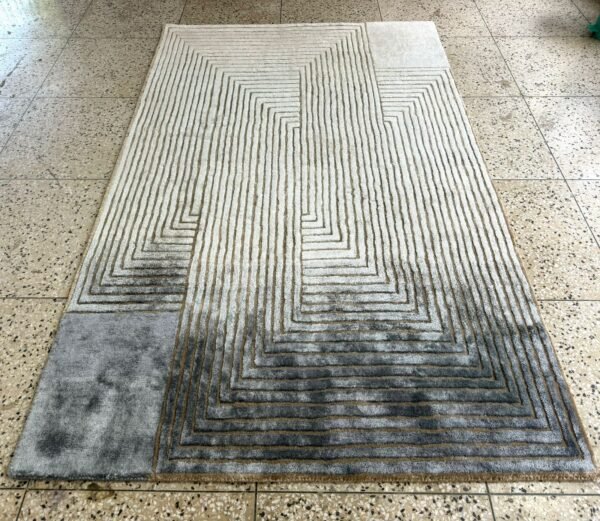 WhatsApp Image 2026-02-03 at 21.27.12 HAND TUFTED