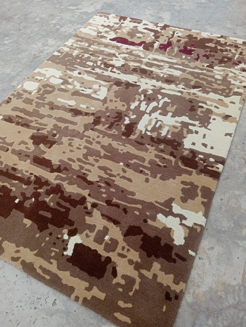 WhatsApp Image 2026-02-04 at 11.29.33 (1) HAND TUFTED