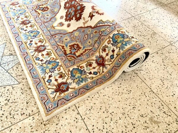 WhatsApp Image 2026-02-04 at 11.29.55 (2) HAND TUFTED